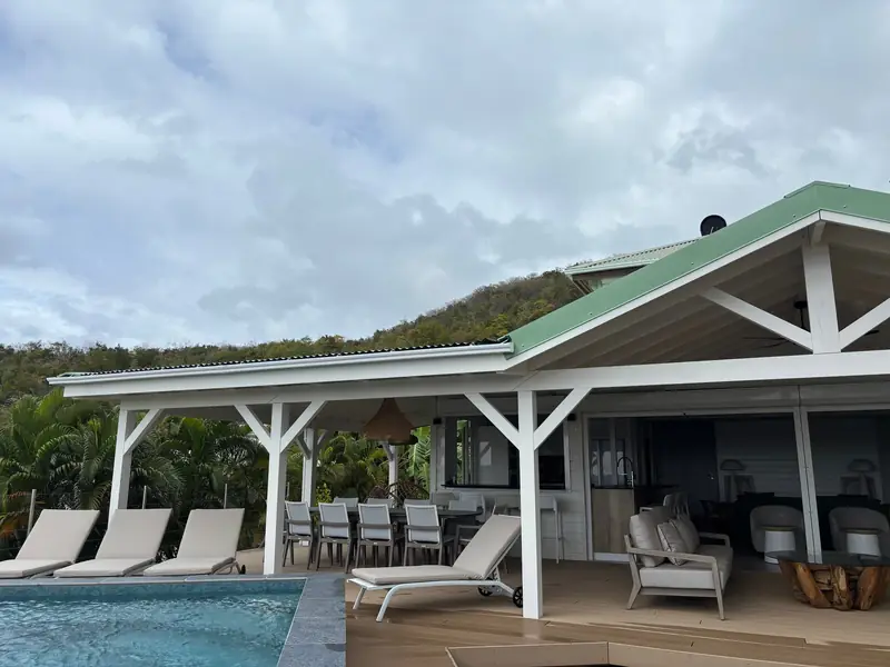 La villa vue depuis le jardin
