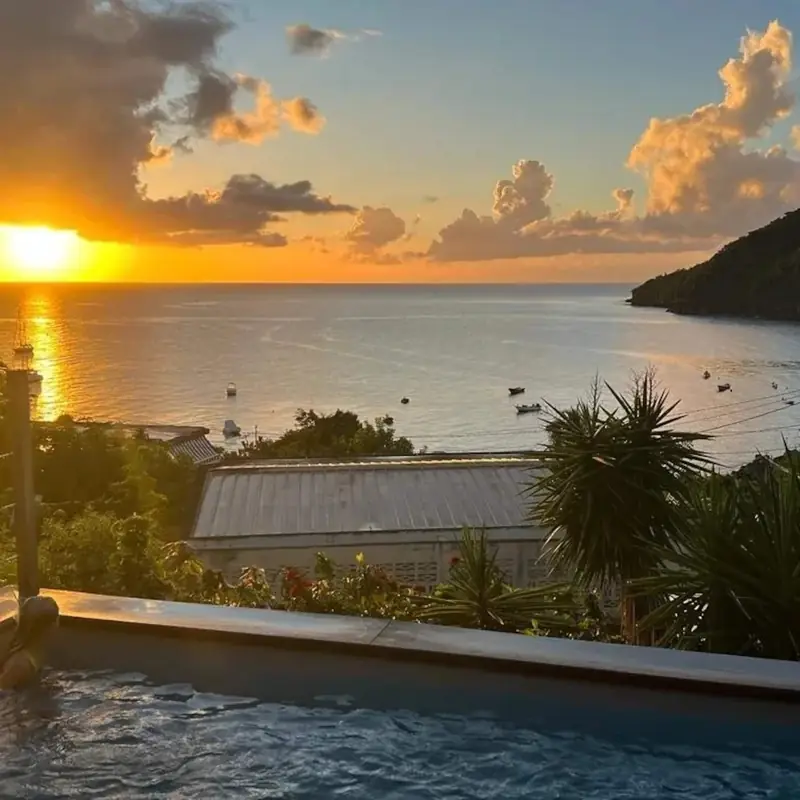 Coucher de soleil depuis la piscine
